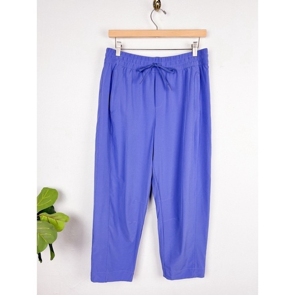 Athleta Arrival Pant in Pastel Purple Sz 8/P - Picture 3 of 8